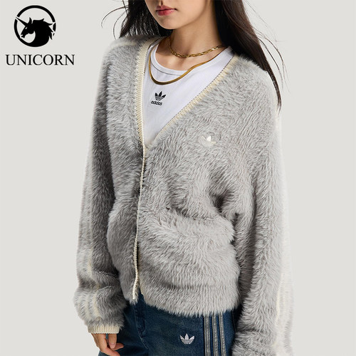Adidas/阿迪达斯正品三叶草女士针织新年款慵懒风毛绒外套KT3170