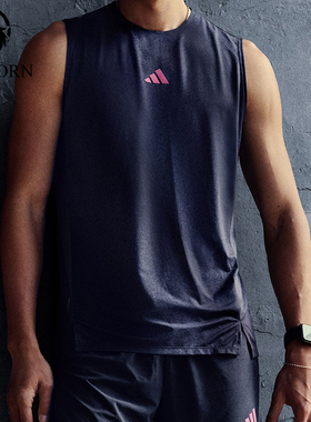 Adidas/阿迪达斯正品2026男士透气跑步侧开叉运动背心T恤KR5093