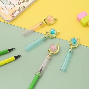 旋转星球铅笔帽可爱创意透明铅笔套儿童卡通加长铅笔延长器笔盖冒