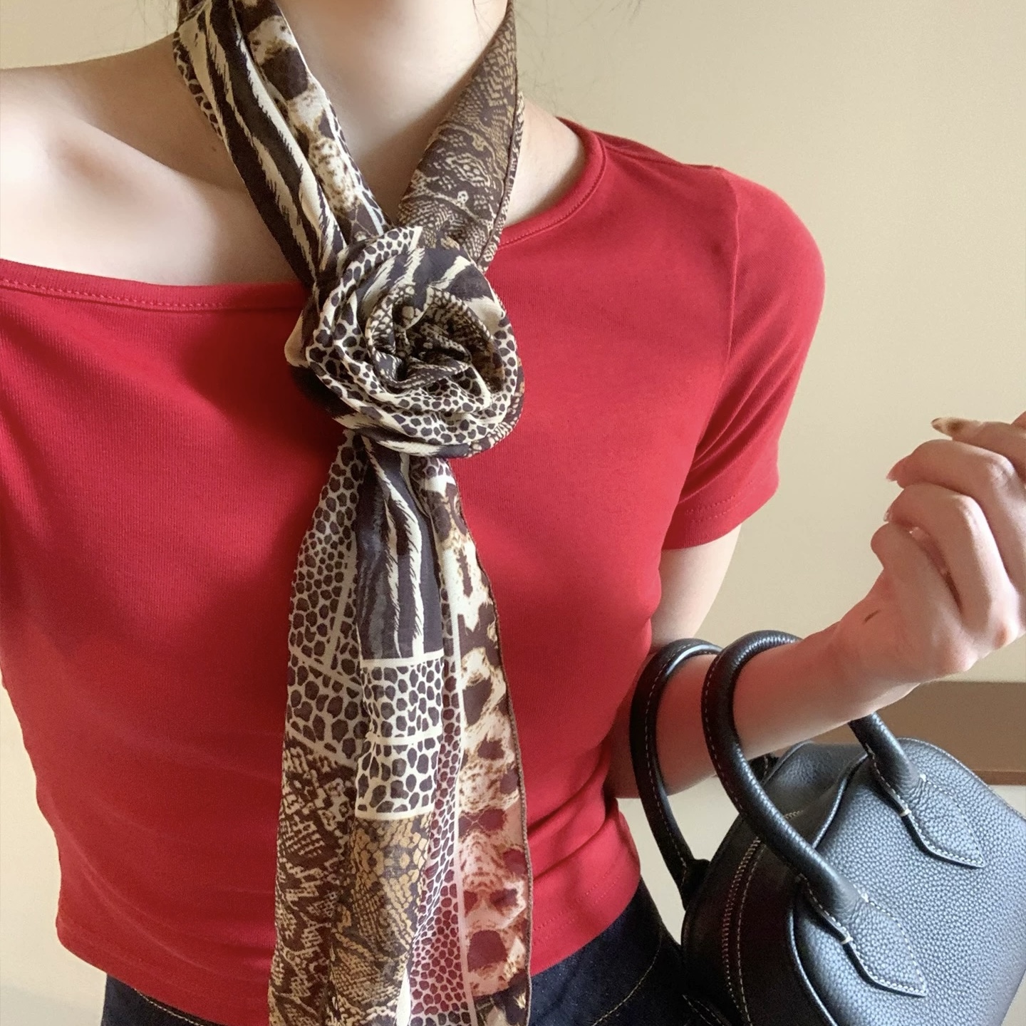 复古豹纹丝巾围脖项链女千禧辣妹风高级感丝带围巾长飘带领巾配饰