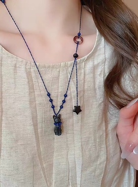 立体布鲁斯黑猫吊坠克莱因蓝串珠编绳项链小众趣味可爱毛衣链挂饰