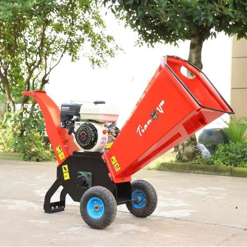 小型移动850汽油碎枝机新款轻便型树枝粉碎机 园林果园干湿碎枝机