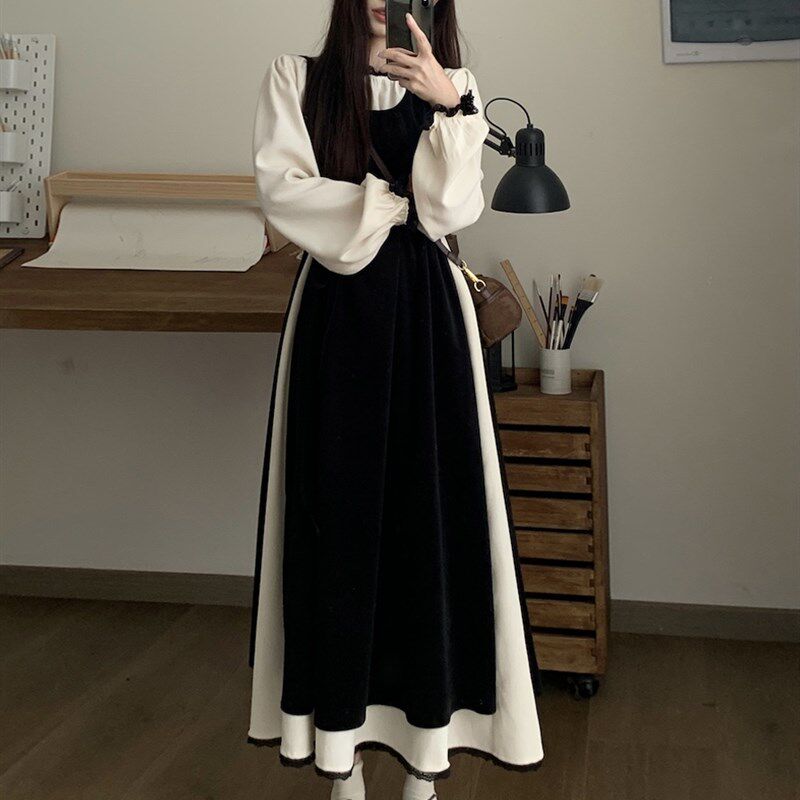 大码女装初春新款胖妹妹宽松显瘦小众设计感两件套花边拼接连衣裙