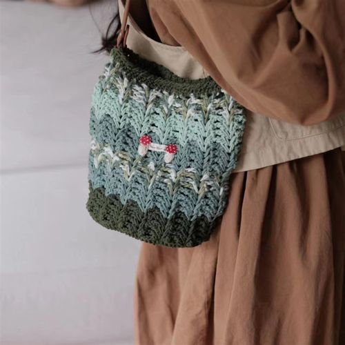 编织啊月亮手工diy钩针材料毛线团圆股空心棉钩包森系桶包卡包