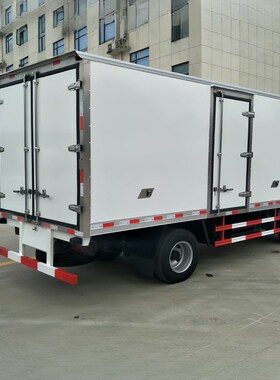 国六汽车3.2米保温车厢配送车 肉钩冷冻厢式货车 生鲜配送专车