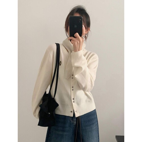TG 韩系百搭卡通小刺绣羊毛针织系扣显瘦开衫女2025秋冬新款25780