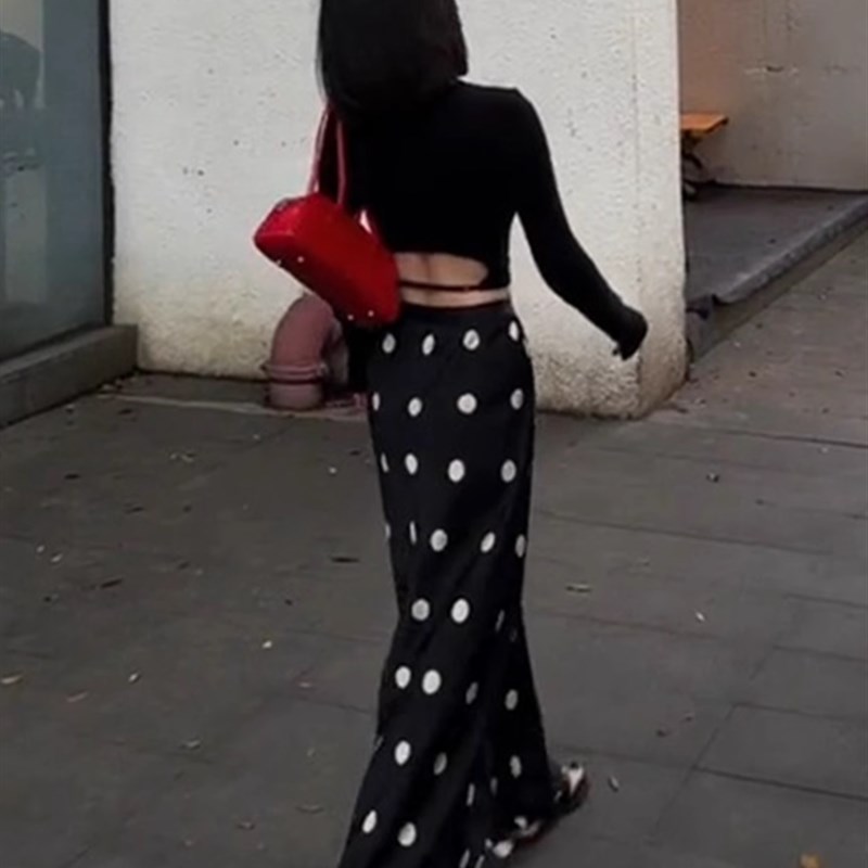 法式复古黑色波点半身裙女2024夏季设计感高腰显瘦百搭a字长裙子