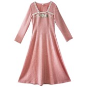 199元 区 复古针织连衣裙女长袖 新款 方领绣花长裙秋冬打底裙子