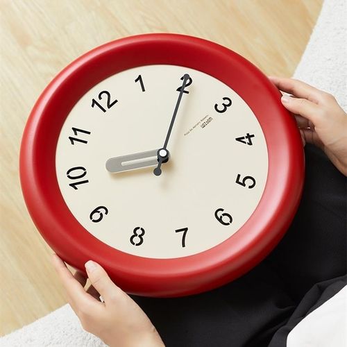 免打孔钟表挂钟客厅现代奶油风22新款餐桌卧室挂墙时钟静音