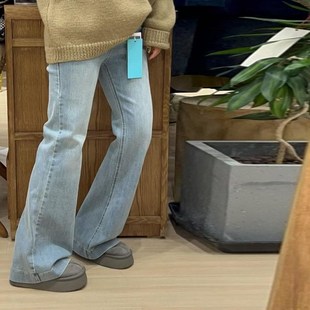 女童浅蓝色牛仔喇叭裤2025春秋新款儿童修身微喇裤中大童百搭长裤