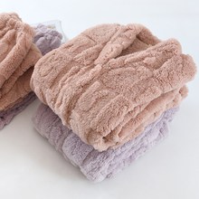 新款提花法兰绒女家居服秋冬厚实宽松加绒保暖双面珊瑚绒睡衣套装