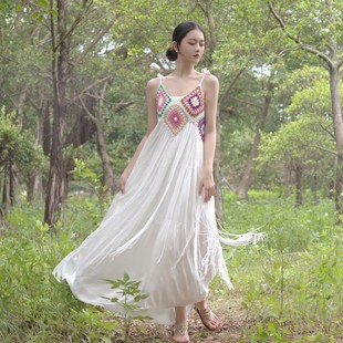 白色波西米亚度假旅游复古宽松蛋糕裙连衣裙海边沙滩吊带海滩收腰