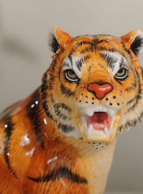 方亚福星高照老虎陶瓷家居饰品乔迁礼品电视柜玄关茶几