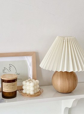 原木装饰摆件奶油风饰品桌面拍摄软装北欧床头摆设家具侘寂风卧室