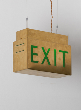 蘑菇空间 复古安全出口灯箱LED疏散指示灯镂空金属EXIT应急导向灯