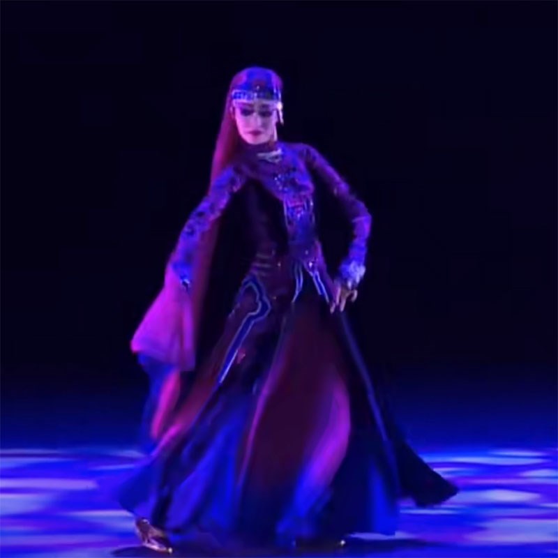 美丽的阿依汗专业艺考演出服桃李杯新疆维族舞蹈服新款大摆裙子女