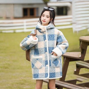 女童加绒外套秋冬款2024新款儿童冬装格子毛呢大衣中长款大童上衣