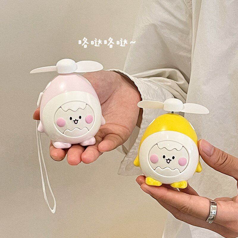 可爱卡通企鹅小风扇迷你手持便携式静音夏天随身充电款钥匙扣风扇