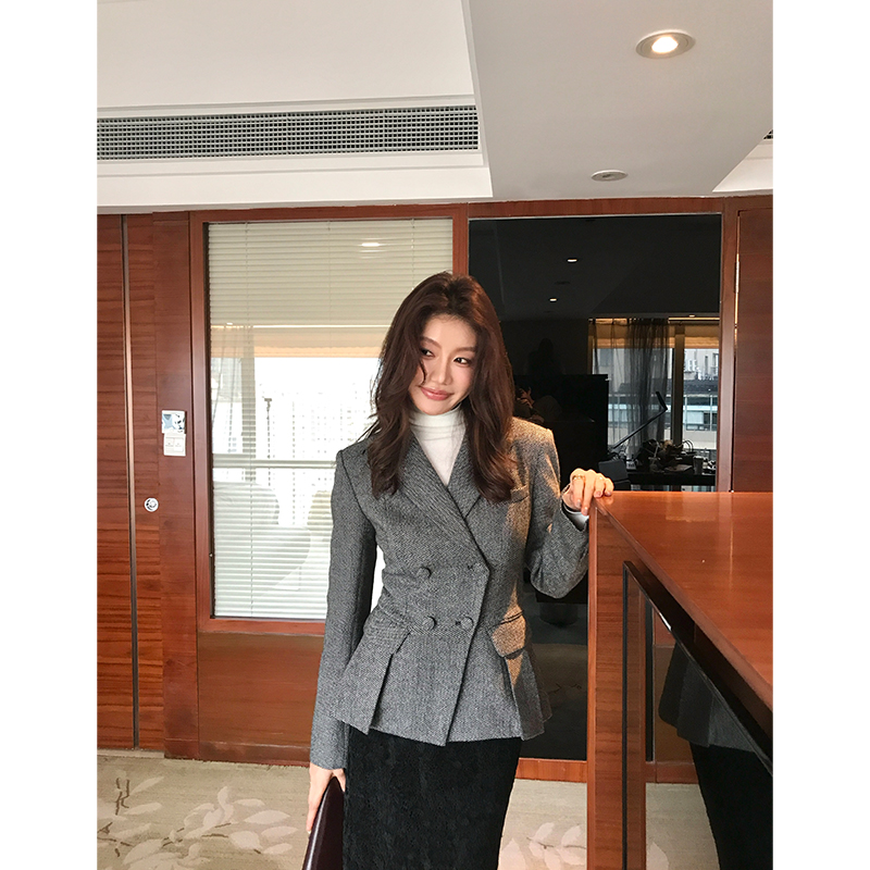 Alone Savor龙喜儿 法式复古60羊毛西装双排扣长袖秋冬外套女J539