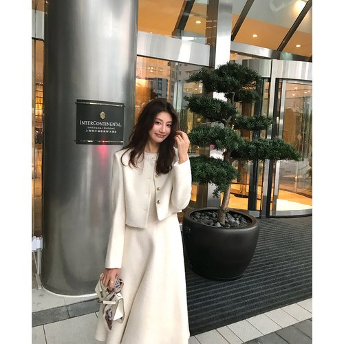Alone Savor龙喜儿 秋冬法式优雅羊毛外套+连衣长裙女士套装M246
