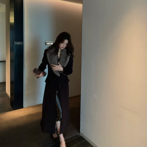 Alone Savor龙喜儿 奢华质感羊毛呢大衣收腰显瘦大毛领外套Q164