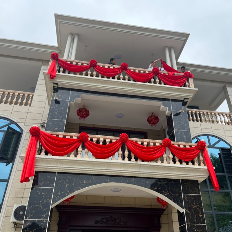 结婚大红花球新婚房别墅自建房大门阳台楼梯屋顶婚庆场景装饰拉花