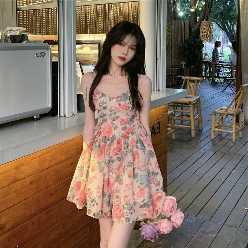 小个子新款a字短裙子仙女春夏季法式高腰气质显瘦碎花吊带连衣裙