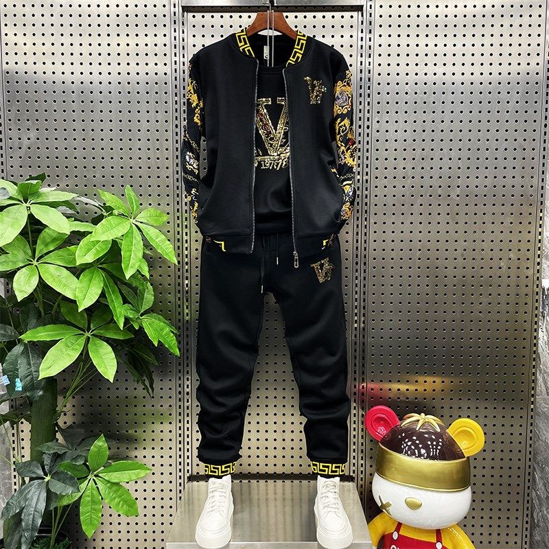 男士休闲运动套装春秋季新款韩版潮流帅气烫钻卫衣长裤搭配三件套