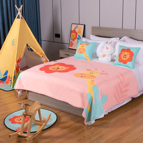 星级酒店装饰亲子房布置儿童房可爱卡通床尾巾高档宾馆民宿床旗