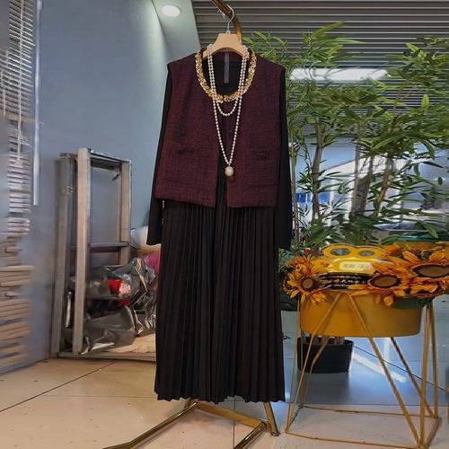 大码女装2024早秋新款胖妹妹显瘦气质重工领口马甲长袖连衣裙套装