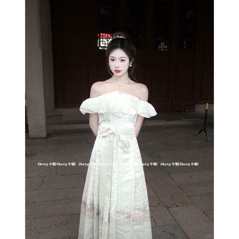 新中式国风京云染汉服马面裙女春秋白色高腰显瘦半身裙上衣套装图片