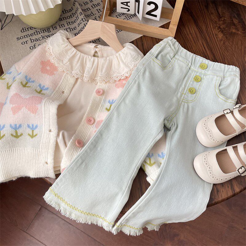 2024新款休闲装简洁女童宝宝小童绿色纽扣浅色牛仔喇叭裤外穿裤子,童装/婴儿装/亲子装,儿童牛仔裤,淘宝优惠券,粉丝福利购,淘宝优惠卷