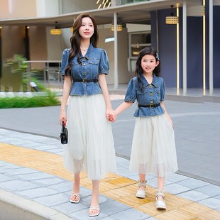 不一样的亲子装夏季母女装薄款牛仔套装洋气高端炸街连衣裙两件套