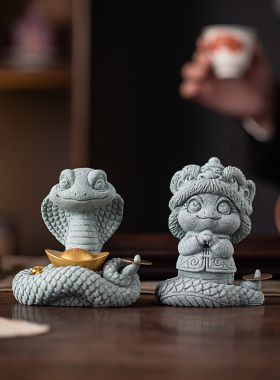 新中式招财眼镜王蛇献宝茶宠摆件舞狮灵蛇鱼缸盆栽造景桌面装饰品