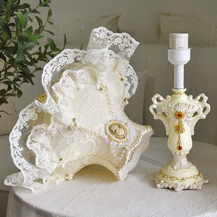 欧式台灯卧室床头灯法式田园公蕾丝少女孩儿童房温馨浪漫