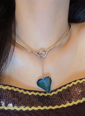 韩国时尚蓝色水钻爱心吊坠拼接项圈 气质百搭高级感锁骨链配饰女