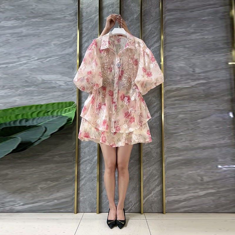 大码女装翻领重工亮钻短袖上衣短裤胖MM夏季款法式洋气花朵两件套,女装/女士精品,大码套装,淘宝优惠券,粉丝福利购,淘宝优惠卷