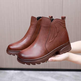 妈妈软底短靴真皮厚底2023新款春秋单靴防滑复古大尺码中年加绒棉
