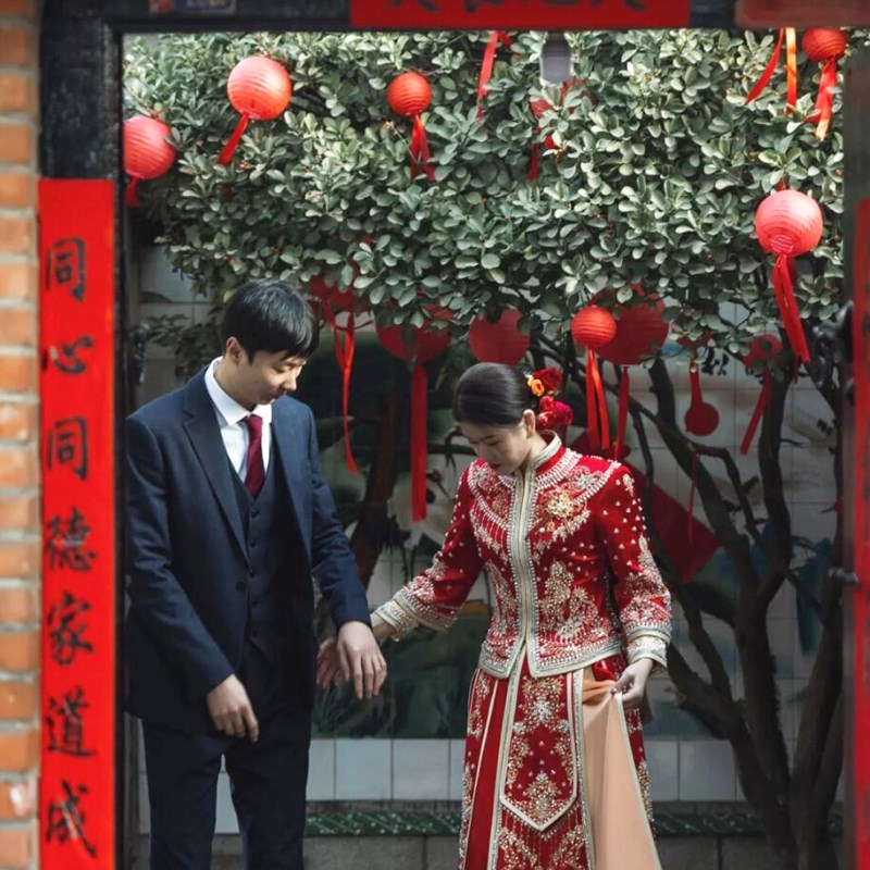 婚纱摄影拍照道具喜庆红色纸灯抽拉装饰灯结婚婚礼装饰