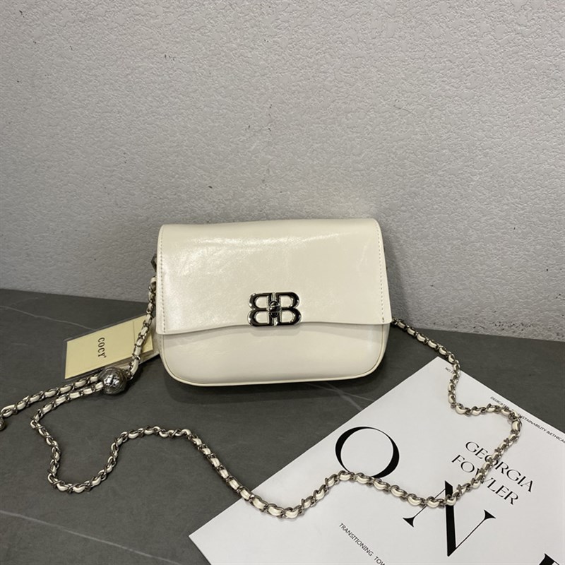 2025新款小众链子腋下包高级感锁扣单肩小方包洋气质Y感百搭斜挎