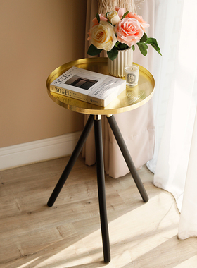 米诺北欧三脚小圆桌金色小茶几金属茶盘小边几床边桌客厅装饰摆件