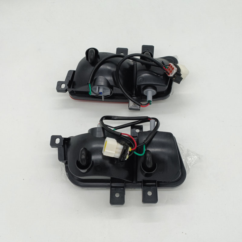 金彭凌宝BOX新能源吉麦电动汽车轿车后杠灯后雾灯刹车灯倒车灯