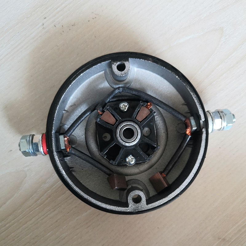 碳刷电动绞盘配件 车载吊机提升机6000磅继电器无线遥控器手柄