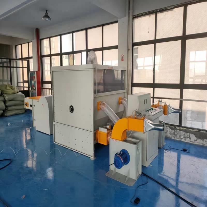 厂家直售各种HJZXJ-500枕芯抱枕充棉机充靠垫坐垫靠包机器开棉