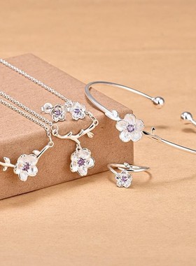 2021年新款项链女轻奢小众锁骨链森系饰品韩版简约耳钉高级感礼物