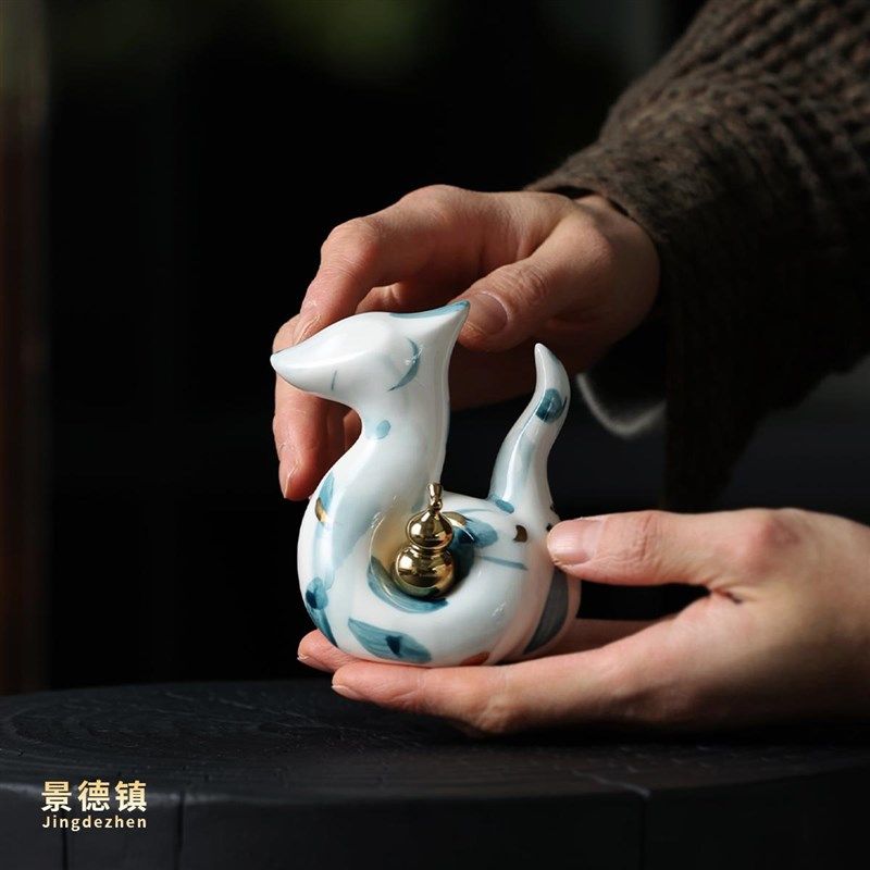 景德镇高温生肖蛇手绘青花陶瓷雕塑摆件高档客厅玄关家居饰品送礼