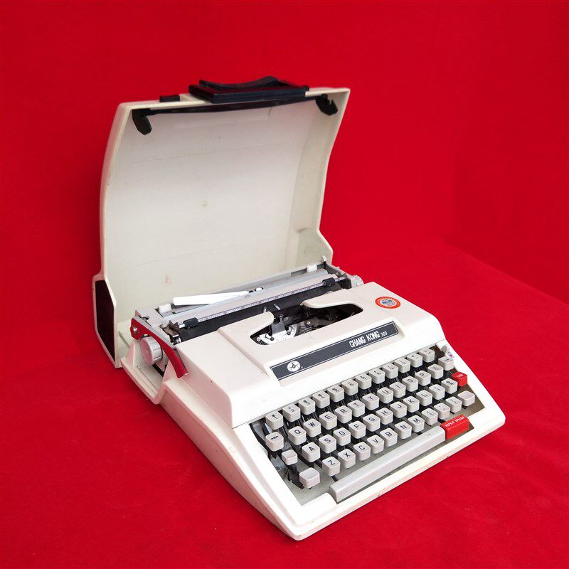 民俗怀旧老物件打字机老式复古机械手动键盘旧货杂项装饰道具摆件