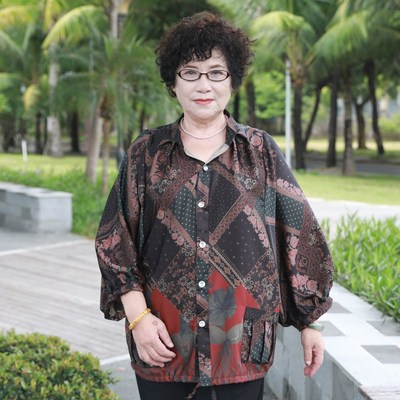 中老年春秋香云纱开衫特大码胖妈妈款宽松遮肚子上衣时尚奶奶外套
