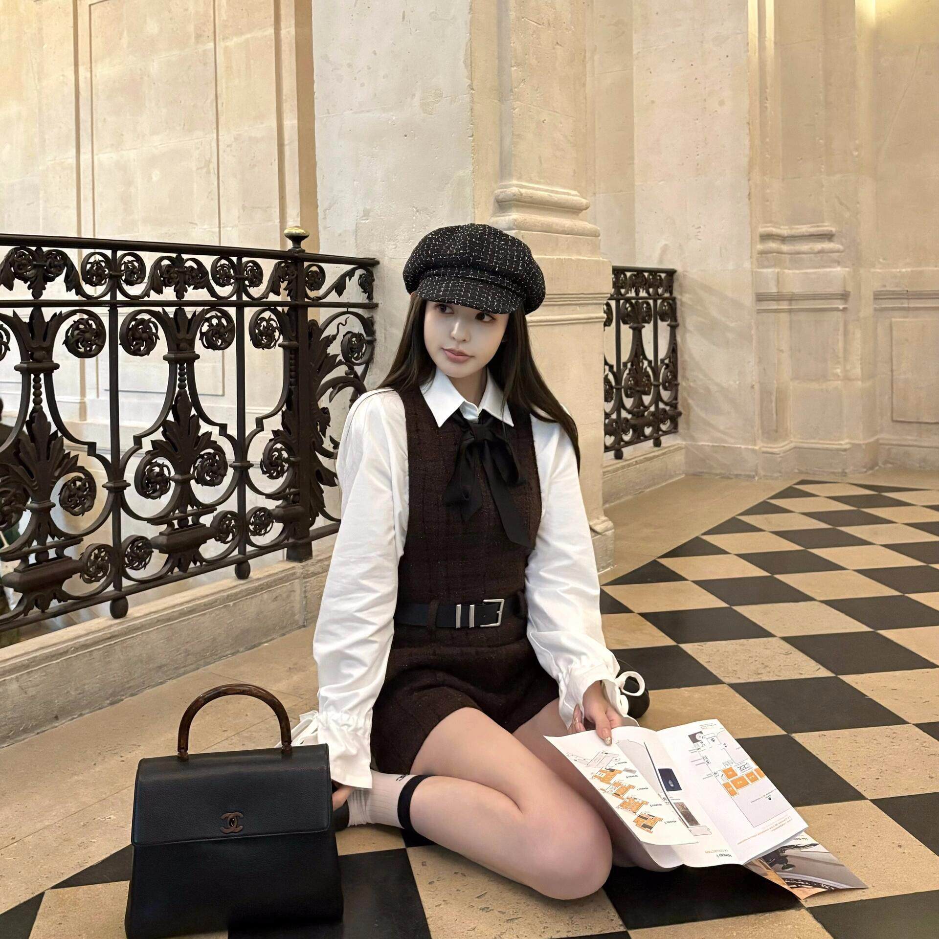 设计师学院感咖色背带裤套装