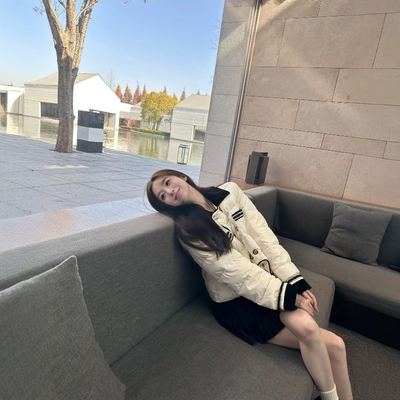 韩系高级感羽绒服大衣女